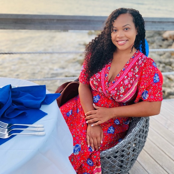 Meet your Posher, Mic - Picture 6 of 11